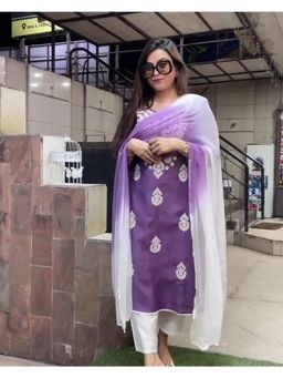 Gahan - Womens Lavender Viscose Rayon Straight Embroidered Kurta with Pant & Dupatta