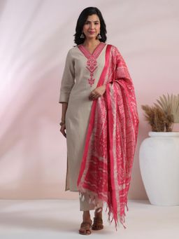 Gahan - Womens Pink Viscose Rayon Straight Embroidered Kurta with Pant & Dupatta