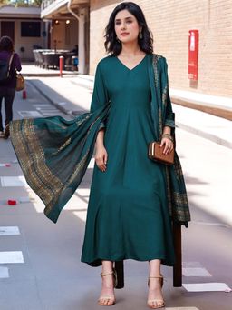 Gahan - Womens Green Viscose Rayon Anarkali Solid Kurta with Pant & Dupatta