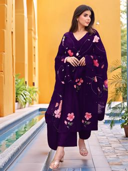 Gahan - Womens Purple Viscose Rayon Floral Kurta with Pant & Dupatta