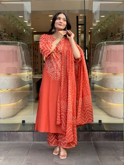 Gahan - Womens Orange Viscose Rayon Straight Printed Kurta with Pant & Dupatta