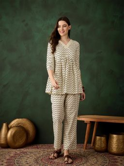 Gahan - Womens Off White Designer Printed Stylish Co-Ord Set