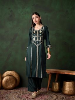 Gahan - Womens Deep Green Designer Embroidered Stylish Kurta with Pant