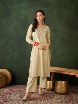 Gahan - Womens Beige Designer Solid Stylish Kurta with Pant