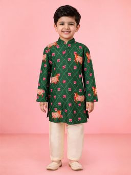 Vastramay - Boys Green Floral Print Cotton Kurta and Pyjama