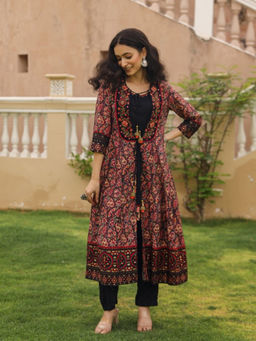 Juniper - Black Ethnic Motif Printed Muslin Shrug Inner with Pant (Set of 3)