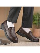 Brown color option, Currently selected