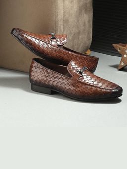 Valentino - Genuine Leather Woven Slip-On Loafers for Men with Nulite Sole