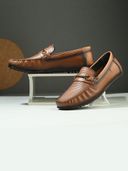 Tan color option, Currently selected