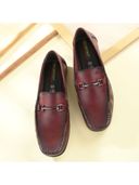 Maroon color option, Currently selected