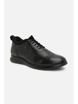 Van Heusen - Black Lace Up Brogues
