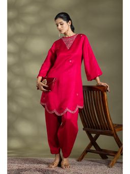 HAAVI BY PURAB - Pink Nazakat Embroidered Kurta