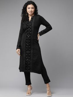 CAYMAN - Black Floral Embroidered Panelled Kurta with Pant
