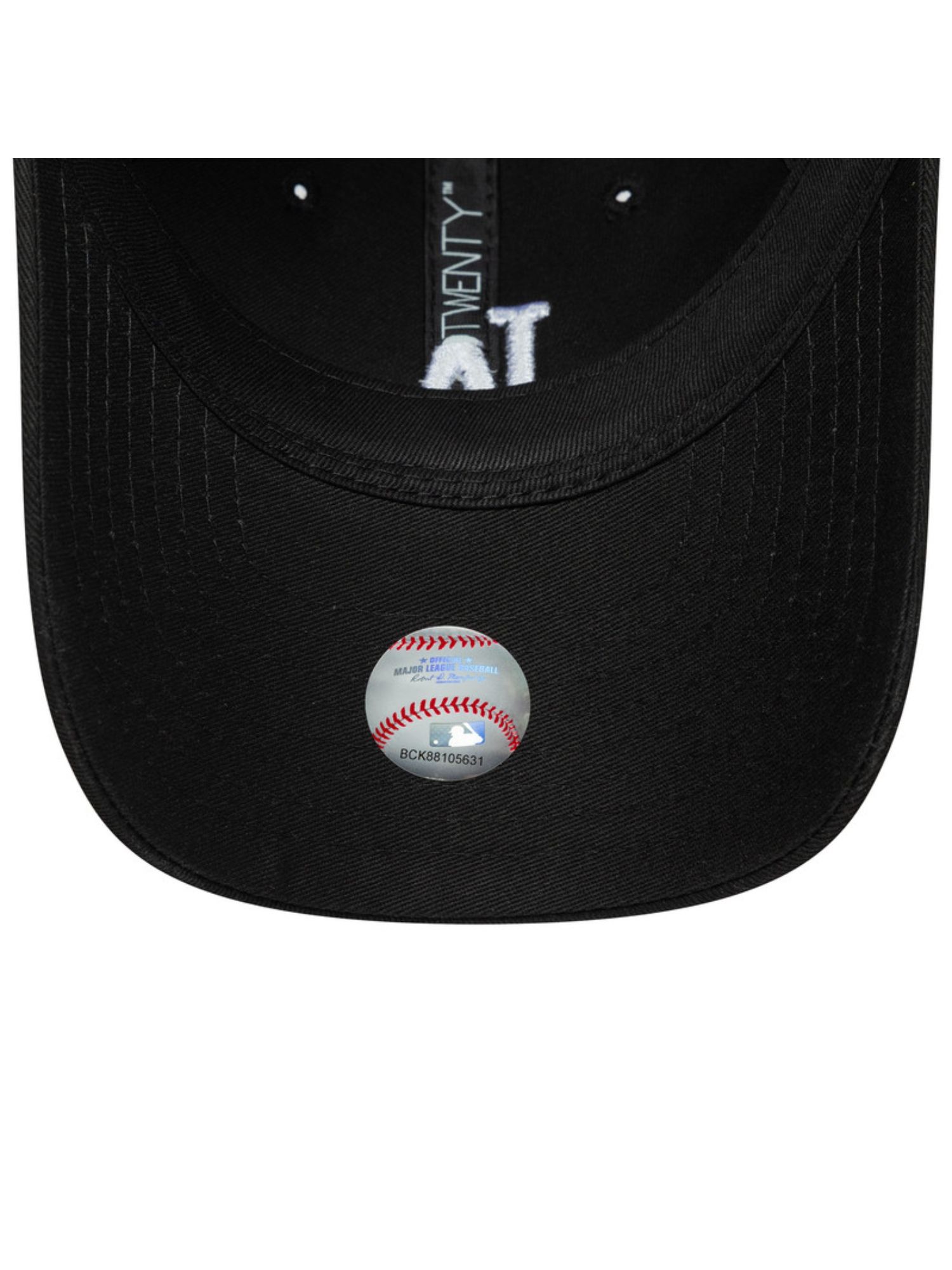 Buy New Era Men Chyt League Ess 9Twenty Losdod Blkwhi Cap Online