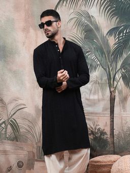 Sanwara - Men Embroidered Chikankari Black Handcrafted Kurta