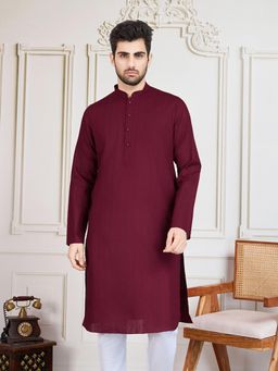 Sanwara - Men Solid Maroon Cotton Textured Kurta