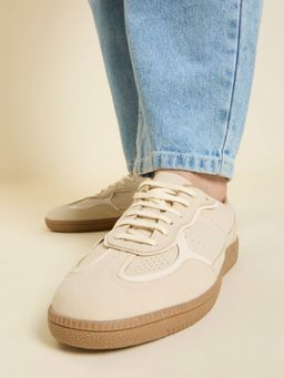 ATESBER - Men Cream Casual Solid Round Toe Sneakers