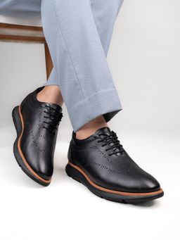 Hydes N Hues - Men Black Brogues