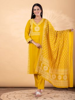 Readiprint - Women Yellow Printed V-Neck Kurta with Pant and Dupatta