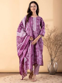 Readiprint - Women Purple Blend Floral Kurta with Pant and Dupatta