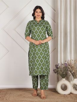 ARAMYA - Green Mandarin Neck Geometric Kurta and Pant