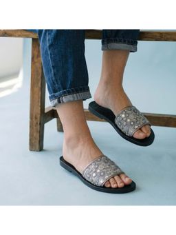Mochi - Women Grey Party Flats