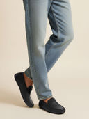 Black color option, Sold out, Currently selected