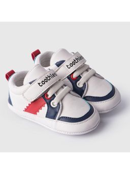toothless - Boys White with Soft Sole Booties