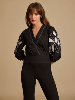 Kazo - Black Zelda Embroidered Top