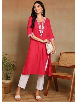 Gahan - Embroidered Lace Detailing Coral Rayon Slub Kurta
