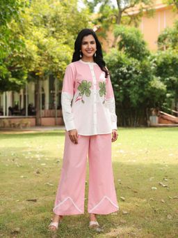 KAFTANIZE - Pink Bold Flower Pearl Patch with Embellishment Co-Ord