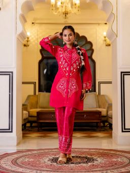 KAFTANIZE - Raspberry Pink Real Mirror Embroidery and Kawri Shell Co-Ords