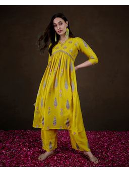 KVS FAB - Women Embroidered Silk Blend Yellow Kurta with Pant