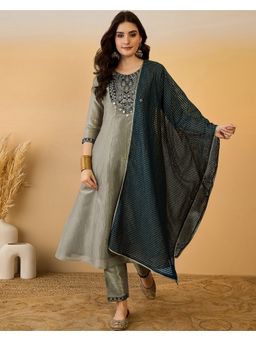 KVS FAB - Women Embroidered Silk Blend Grey Kurta with Pant and Dupatta