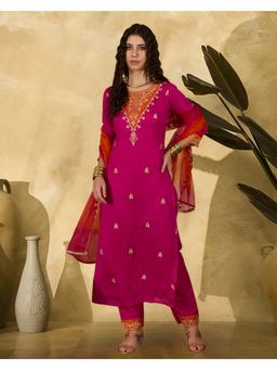 KVS FAB - Women Magenta Embroidered Silk Blend Kurta with Pant and Dupatta