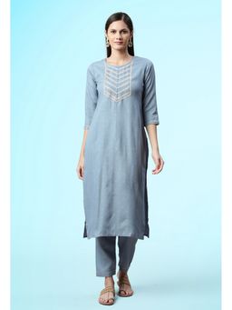 KVS FAB - Women Chinon Embroidered Grey Kurta with Pant