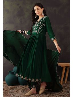 KVS FAB - Women Green Silk Blend Embroidered Kurta with Pant and Dupatta