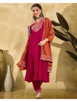 KVS FAB - Women Pink Silk Blend Embroidered Kurta with Pant and Dupatta
