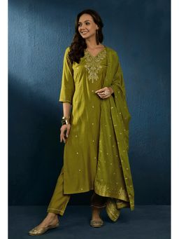 KVS FAB - Women Silk Blend Green Embroidered Kurta with Pant and Dupatta