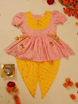 SAKA DESIGNS - Girls Foil Printed Peach Kurta with Yellow Dhoti Ensemble (Set of 2)