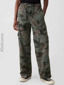 GAP - Women's Mid-Rise Camo Cargo Pant - Olive