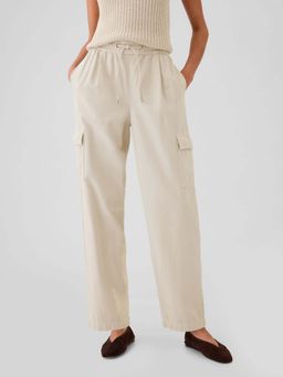 GAP - Women's Solid Cargo Pants with Drawstrings - Cream