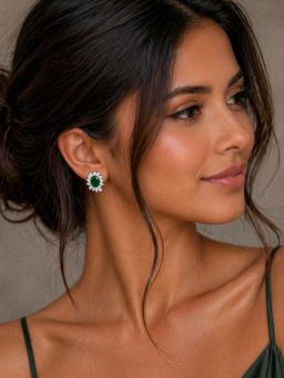 Axora Life - 925 Sterling Silver Ear Studs - Green