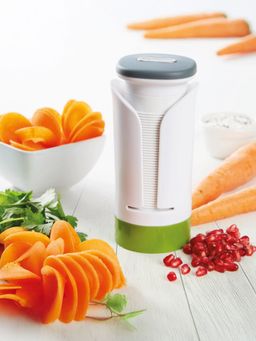 Zyliss - Premium Dual-Action Vegetable Spiralizer with Reversible Stainless Steel Blade