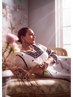 House of Chikankari - Chikankari Woven Long Kurta