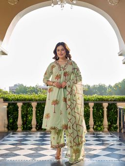 Yufta - Green Floral V-Neck Kurta Pant With Dupatta