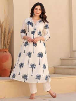 Label Madhuri Thakkar - Ivory Floral V-Neck Kurta With Pant