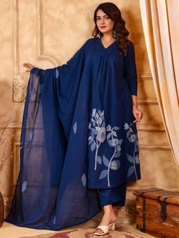 Label Madhuri Thakkar - Blue Embroidered V-Neck Kurta Pant With Dupatta