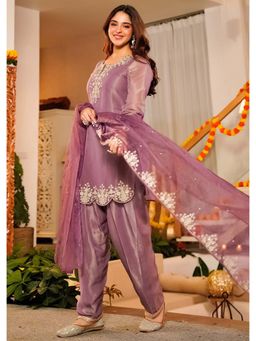 Label Madhuri Thakkar - Purple Embroidered Round Neck Kurti Salwar With Dupatta