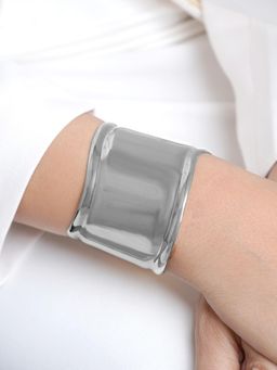 SWASHAA - Silver Lunava Bold Curve Cuff Bracelet